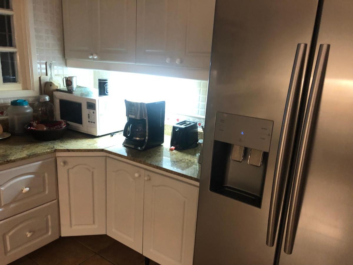 Villa Saint Tropez Cabo Frio Kültér fotó